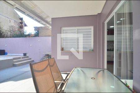 Casa de condomínio à venda com 122m², 3 quartos e 2 vagasÁrea comum