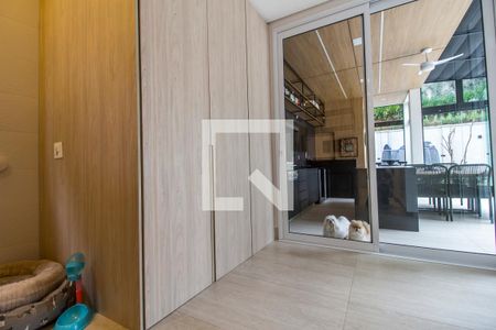 Casa de condomínio à venda com 567m², 5 quartos e 4 vagas Casa de condomínio à venda com 567m², 5 quartos e 4 vagasCozinha