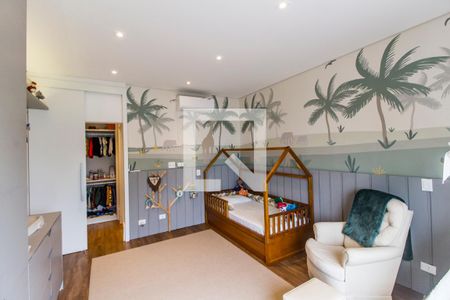 Casa de condomínio à venda com 567m², 5 quartos e 4 vagas Casa de condomínio à venda com 567m², 5 quartos e 4 vagasSuíte 2