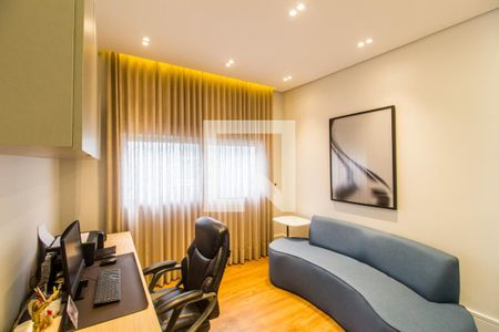 Casa de condomínio à venda com 567m², 5 quartos e 4 vagas Casa de condomínio à venda com 567m², 5 quartos e 4 vagasEscritório