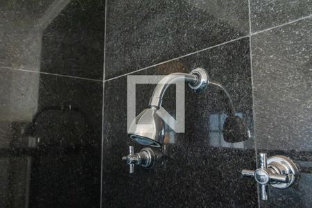 Casa de condomínio à venda com 300m², 4 quartos e 4 vagas Casa de condomínio à venda com 300m², 4 quartos e 4 vagasBanheiro Social