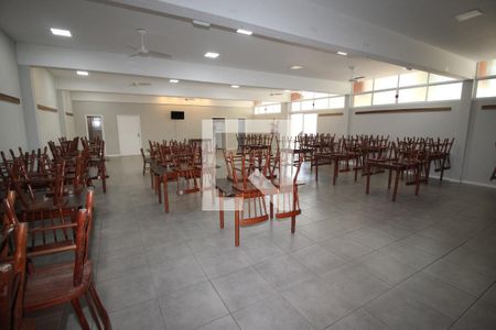 Apartamento à venda com 55m², 2 quartos e sem vagaÁrea comum - Salão de festas