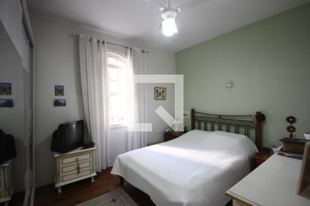 Casa à venda com 161m², 3 quartos e 2 vagasSuíte