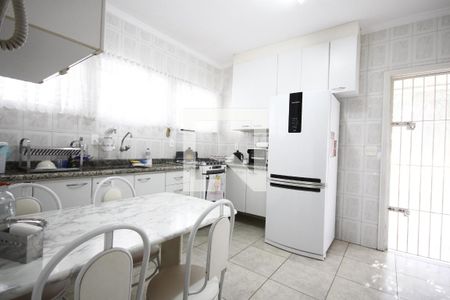 Casa à venda com 161m², 3 quartos e 2 vagasCozinha