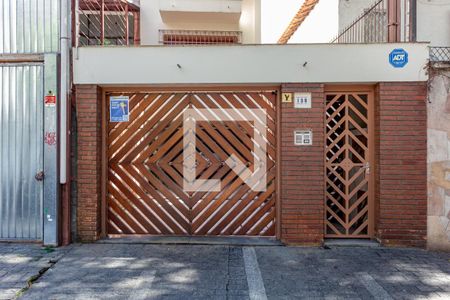 Casa à venda com 255m², 3 quartos e 2 vagasFachada