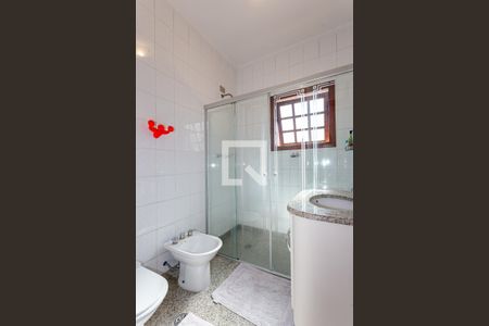 Casa à venda com 255m², 3 quartos e 2 vagasBanheiro