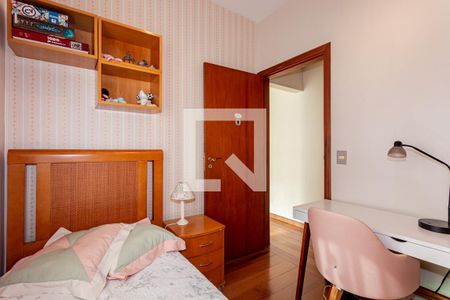 Casa à venda com 255m², 3 quartos e 2 vagasQuarto 1