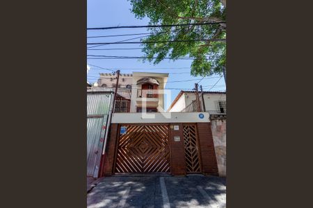 Casa à venda com 255m², 3 quartos e 2 vagasFachada