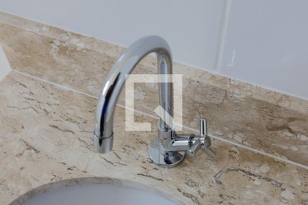 Apartamento à venda com 45m², 2 quartos e sem vaga Apartamento à venda com 45m², 2 quartos e sem vagaBanheiro