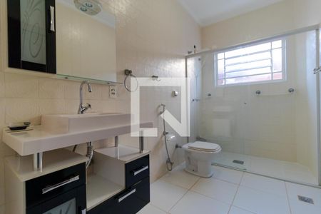 Casa à venda com 300m², 4 quartos e 4 vagasBanheiro 01