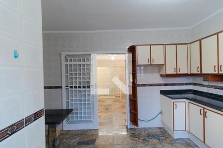 Casa à venda com 300m², 4 quartos e 4 vagasCozinha