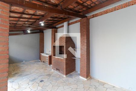 Casa à venda com 300m², 4 quartos e 4 vagasChurrasqueira
