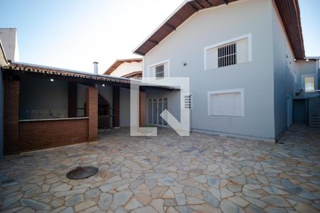 Casa à venda com 300m², 4 quartos e 4 vagasQuintal