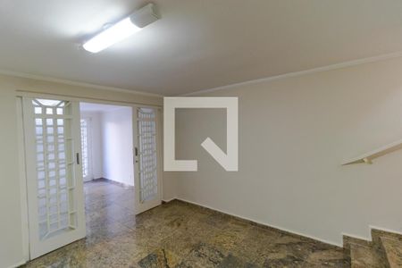 Casa à venda com 300m², 4 quartos e 4 vagasEscritório