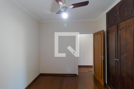 Casa à venda com 300m², 4 quartos e 4 vagasQuarto 01