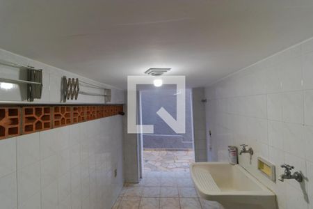 Casa à venda com 300m², 4 quartos e 4 vagasÁrea de Serviço 02