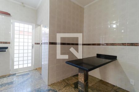 Casa à venda com 300m², 4 quartos e 4 vagasCozinha