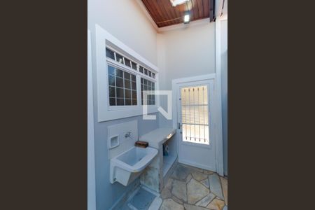 Casa à venda com 300m², 4 quartos e 4 vagasÁrea de Serviço 01