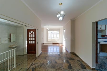 Casa à venda com 300m², 4 quartos e 4 vagasSala de Jantar