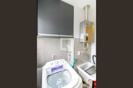 Apartamento à venda com 74m², 2 quartos e 1 vaga Apartamento à venda com 74m², 2 quartos e 1 vagaÁrea de Serviço