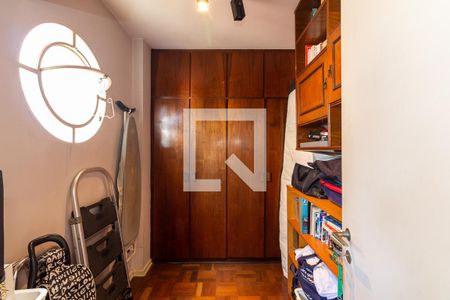 Apartamento para alugar com 180m², 4 quartos e 2 vagas Apartamento para alugar com 180m², 4 quartos e 2 vagasQuarto de Serviço