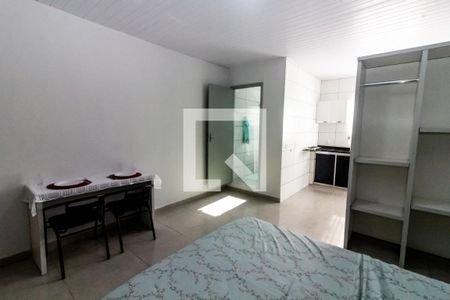 Quarto de kitnet/studio para alugar com 1 quarto, 25m² em Umuarama, São Paulo