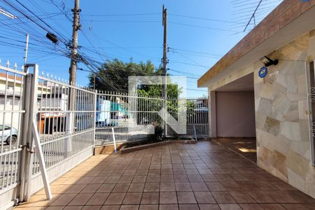 Casa à venda com 217m², 4 quartos e 7 vagas Casa à venda com 217m², 4 quartos e 7 vagasGaragem