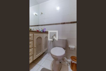 Apartamento à venda com 77m², 3 quartos e 2 vagasBanheiro Social