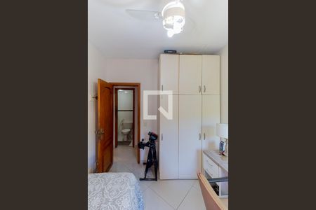 Apartamento à venda com 77m², 3 quartos e 2 vagasQuarto 2