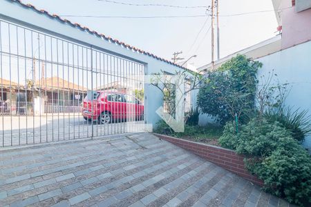 Casa à venda com 239m², 3 quartos e 4 vagas Casa à venda com 239m², 3 quartos e 4 vagasGaragem