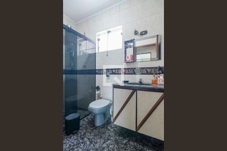 Casa à venda com 239m², 3 quartos e 4 vagas Casa à venda com 239m², 3 quartos e 4 vagasBanheiro