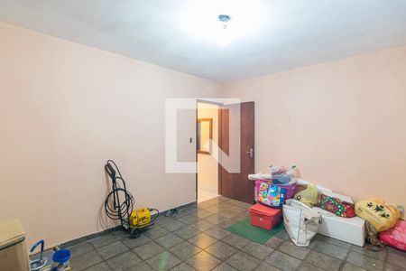 Casa à venda com 239m², 3 quartos e 4 vagas Casa à venda com 239m², 3 quartos e 4 vagasQuarto Edícula