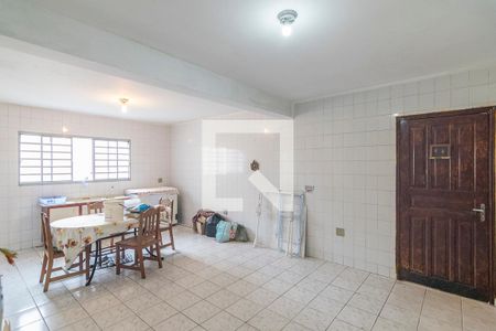 Casa à venda com 239m², 3 quartos e 4 vagas Casa à venda com 239m², 3 quartos e 4 vagasSala Edícula