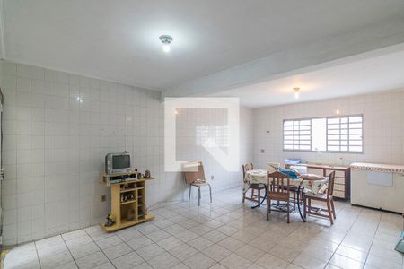 Casa à venda com 239m², 3 quartos e 4 vagas Casa à venda com 239m², 3 quartos e 4 vagasSala Edícula