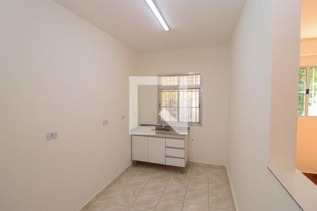 Cozinha de casa para alugar com 1 quarto, 50m² em Vila Carrao, São Paulo