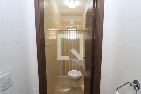 Banheiro de casa para alugar com 1 quarto, 50m² em Vila Carrao, São Paulo