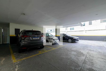 Apartamento para alugar com 400m², 5 quartos e 3 vagas Apartamento para alugar com 400m², 5 quartos e 3 vagasÁrea Comum Garagem 1