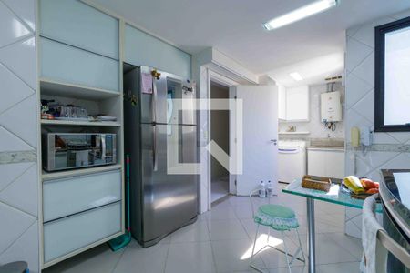 Apartamento para alugar com 400m², 5 quartos e 3 vagas Apartamento para alugar com 400m², 5 quartos e 3 vagasCozinha