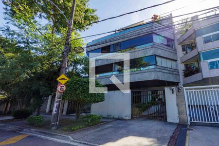 Apartamento para alugar com 400m², 5 quartos e 3 vagas Apartamento para alugar com 400m², 5 quartos e 3 vagasFachada