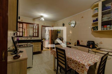 Casa à venda com 100m², 3 quartos e 2 vagas Casa à venda com 100m², 3 quartos e 2 vagasCozinha