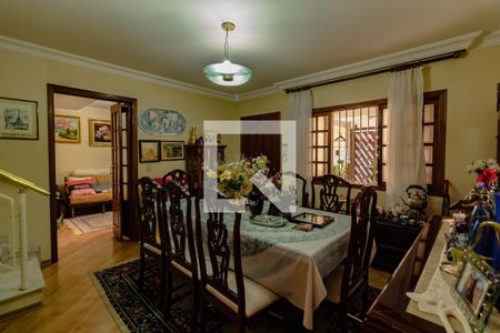 Casa à venda com 100m², 3 quartos e 2 vagas Casa à venda com 100m², 3 quartos e 2 vagasSala de Jantar