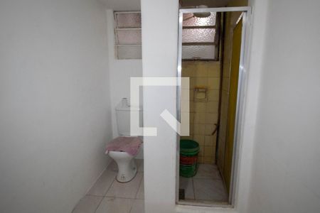 Apartamento à venda com 100m², 2 quartos e 2 vagas Apartamento à venda com 100m², 2 quartos e 2 vagasBanheiro