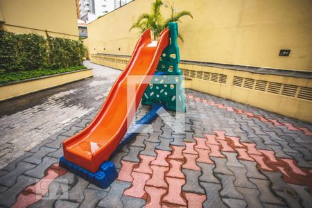 Apartamento à venda com 127m², 3 quartos e 3 vagas Apartamento à venda com 127m², 3 quartos e 3 vagasPlayground