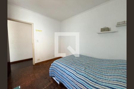 Casa à venda com 300m², 5 quartos e 4 vagasQuarto 2