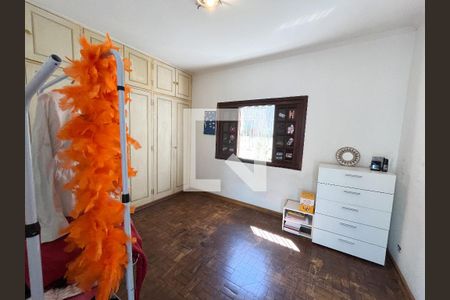 Casa à venda com 300m², 5 quartos e 4 vagasQuarto 3