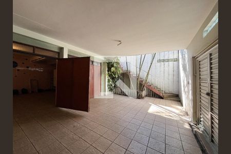 Casa à venda com 300m², 5 quartos e 4 vagasGaragem