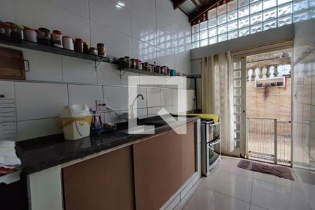 Casa à venda com 155m², 4 quartos e 3 vagasCozinha