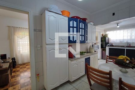 Casa à venda com 155m², 4 quartos e 3 vagasCozinha
