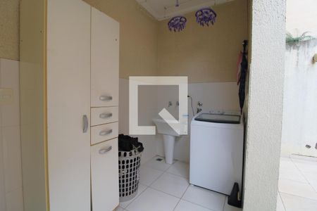 Casa à venda com 178m², 3 quartos e 4 vagasLavanderia