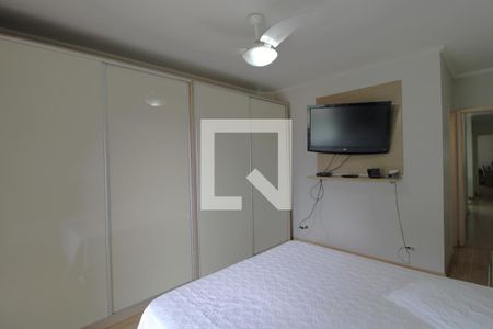 Casa à venda com 178m², 3 quartos e 4 vagasSuíte